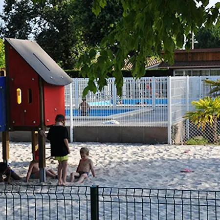 Vakantiehuis Holiday Avenue De Bordeaux *